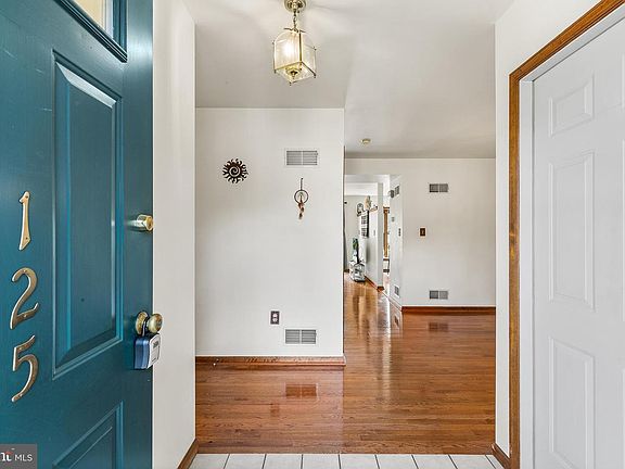 2nd image of 125 Derby Dr #2
