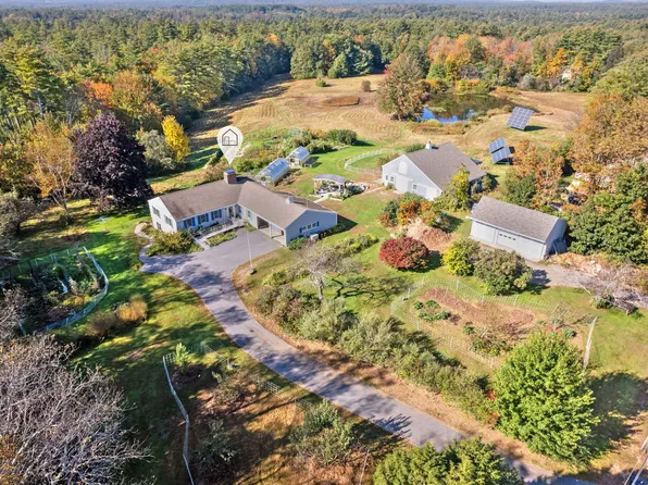 461 River Road, Buxton, ME 04093