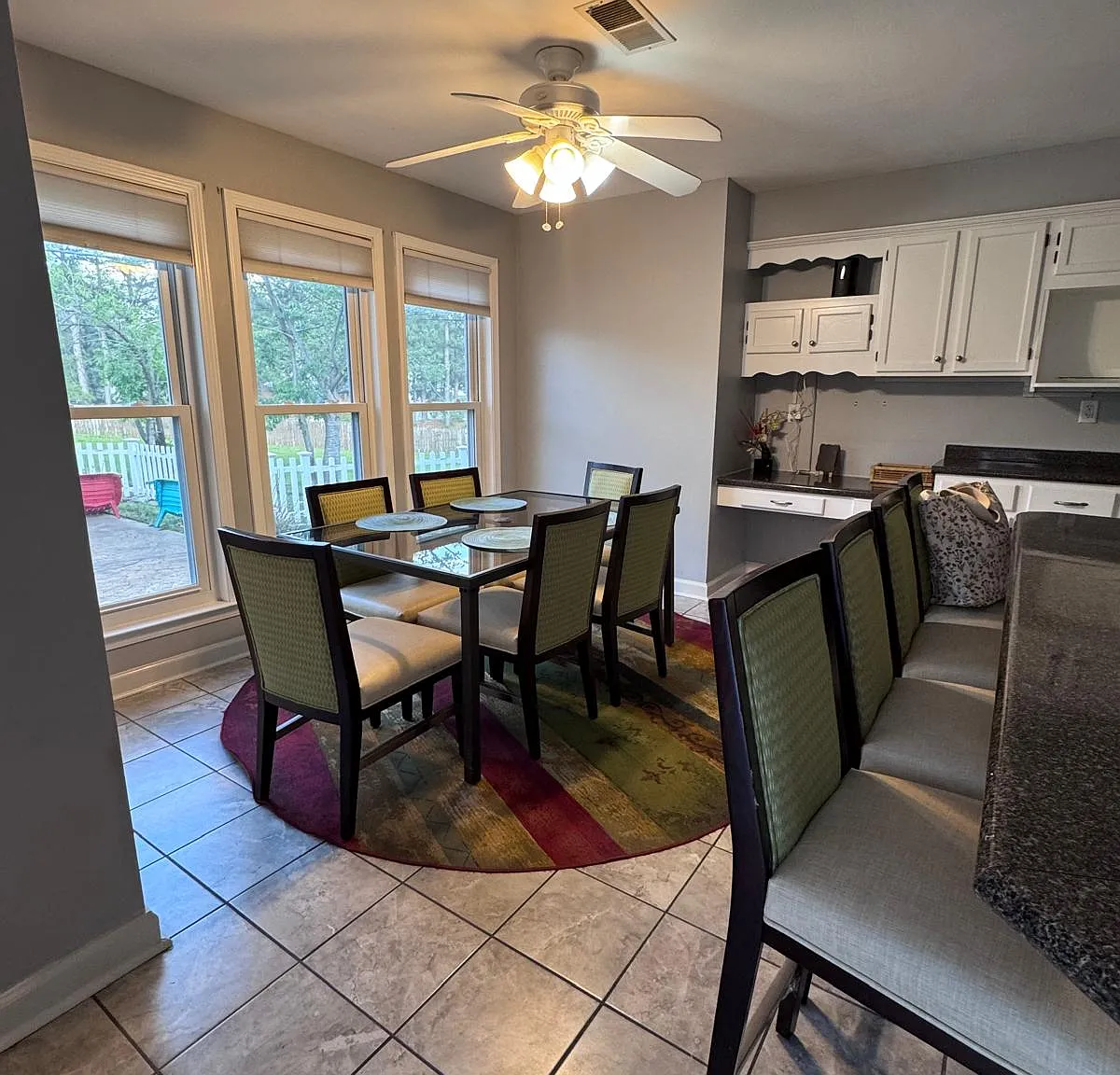 4 bed, 2762 sqft, $8,495 — Photo 2