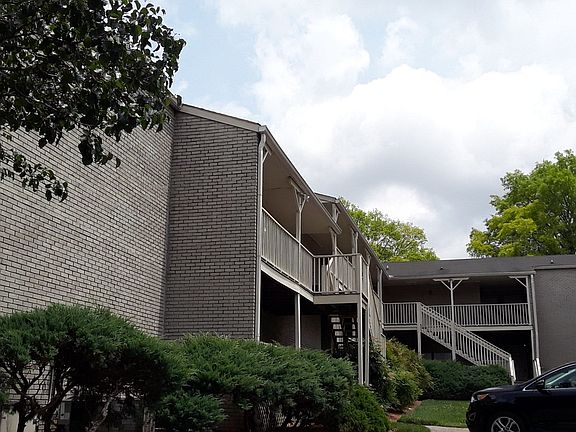 3rd image of 1901 18th Ave S APT 106