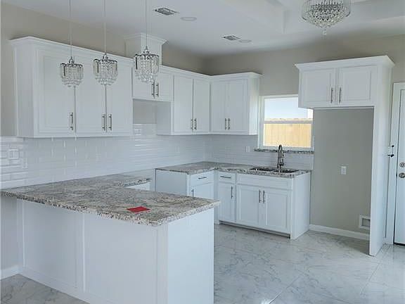 3rd image of 1018 Woodson Ave #2