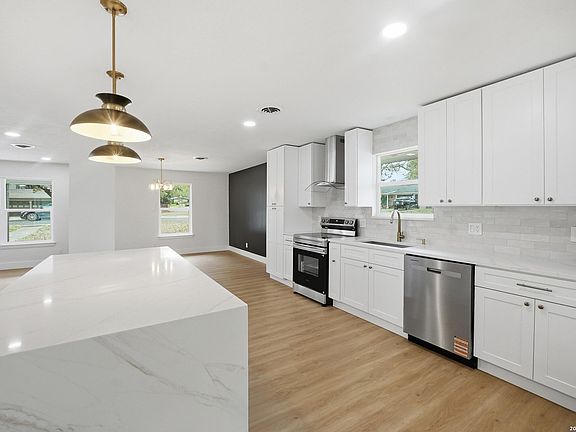 3rd image of 101 Twinleaf