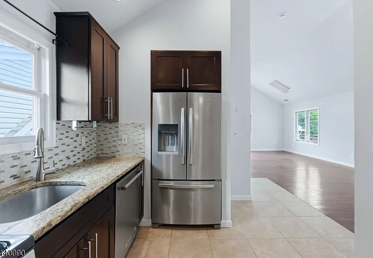 410 Lafayette Ave #2 — Photo 10