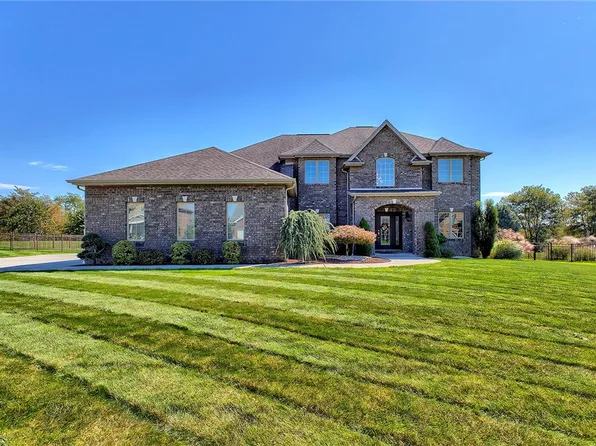 7521 Natalie Ln, North Huntingdon, PA 15642