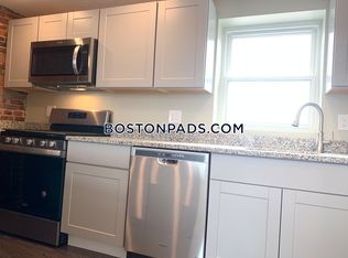 353 Hanover St #4, Boston, MA 02113