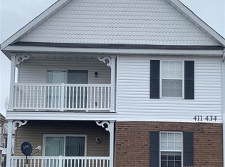 423 Saravalle Dr, Saint Peters, MO 63376