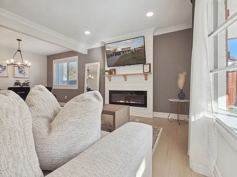 11179 Mandale Dr — Photo 11