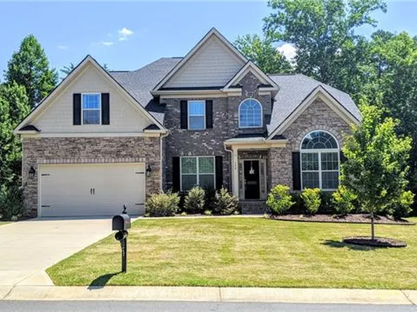 152 Kentmere Ln, Clover, SC 29710