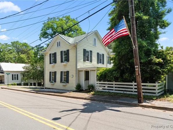 221 Steamboat Ln, Heathsville, VA 22473
