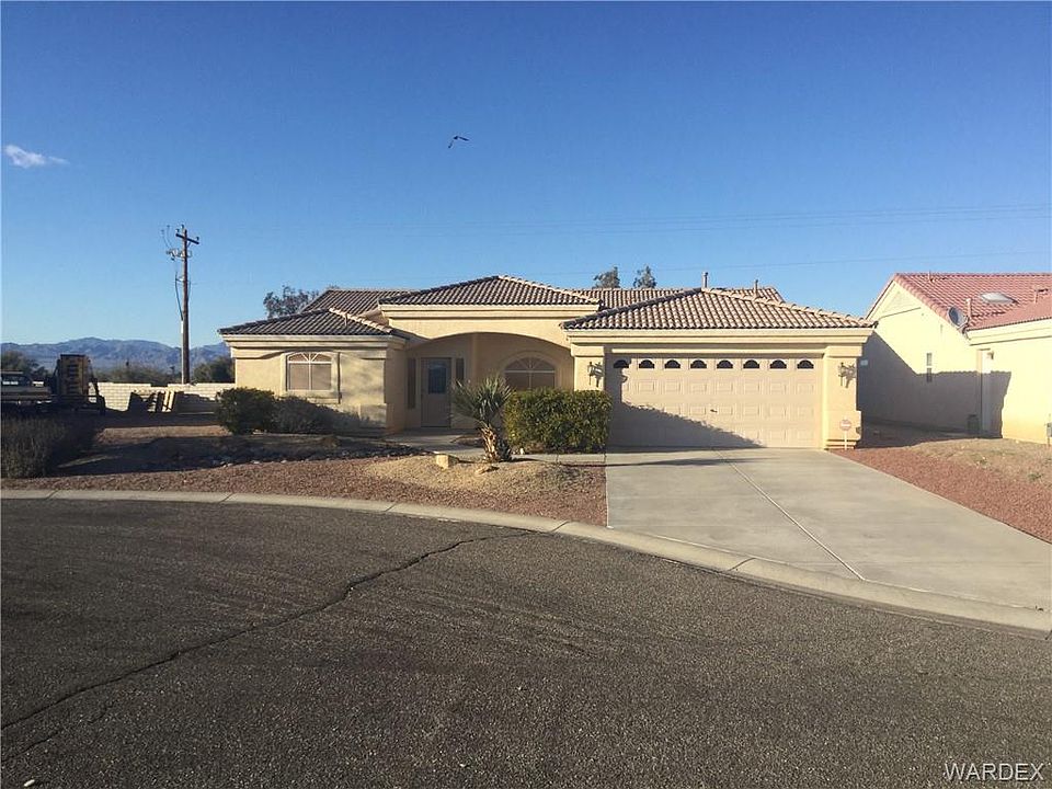 1st image of 1837 E Club House Way