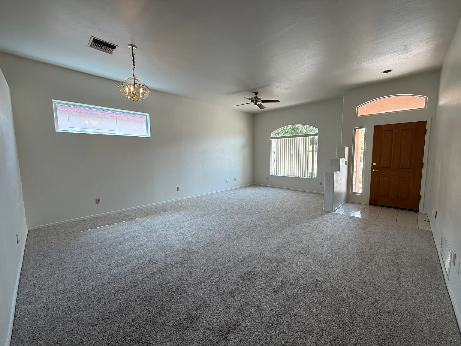 Beautiful Rental in Pantano Ranch! — Photo 4
