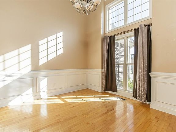 4th image of 506 Tonewood Ct