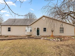 4221 Carl St, Woodburn, IN 46797
