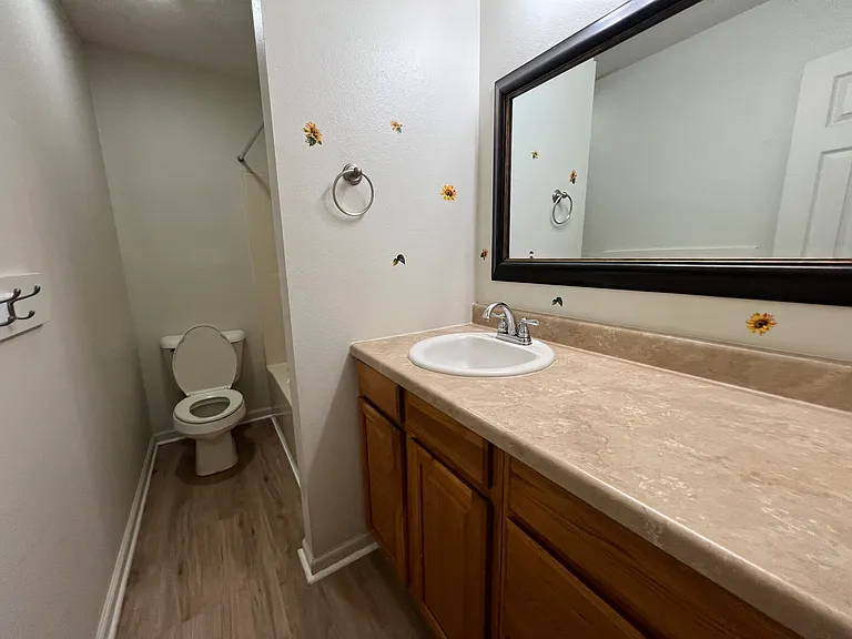 813 Ellis St #B — Photo 8