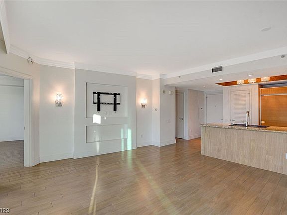 5th image of 222 Karen Ave Unit 2106