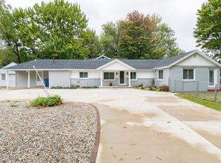 4207 Long Lake Dr, Portage, MI 49002