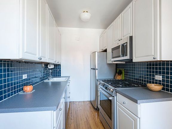3rd image of 321 W 90th St APT 7A