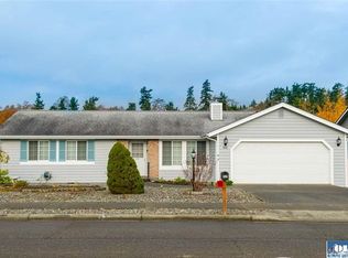942 E Fir St, Sequim, WA