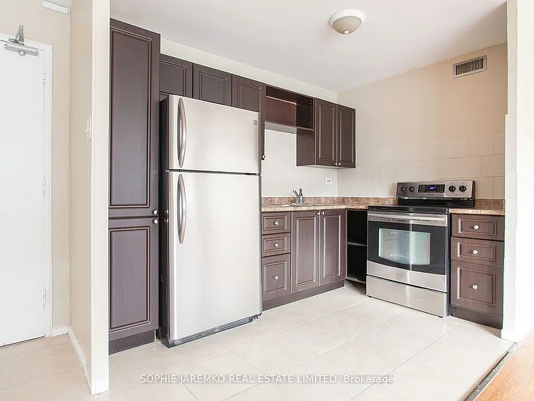 580 Christie St #109 — Photo 9