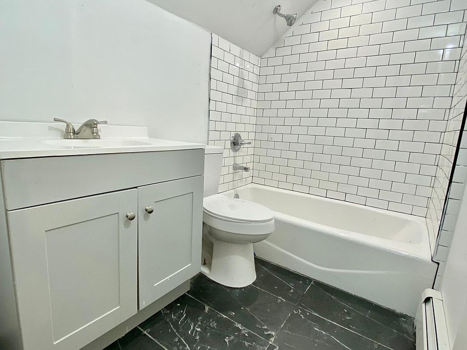 1st image of 259 S 2nd Ave #2