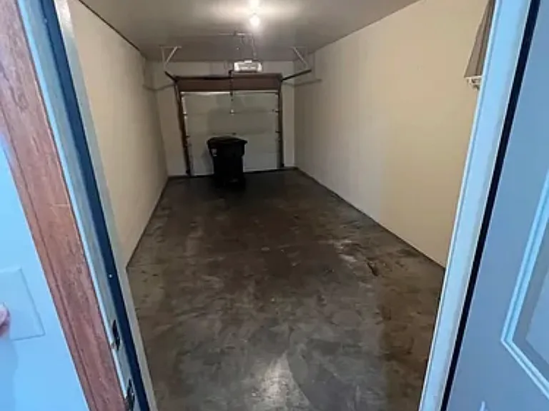 378 Rose Ln #B — Photo 10