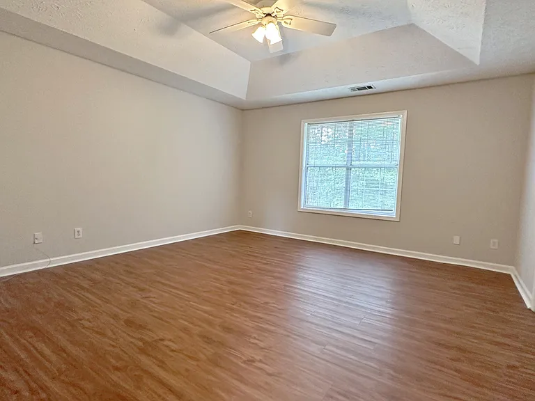 800 Trellis Pond Ct — Photo 8