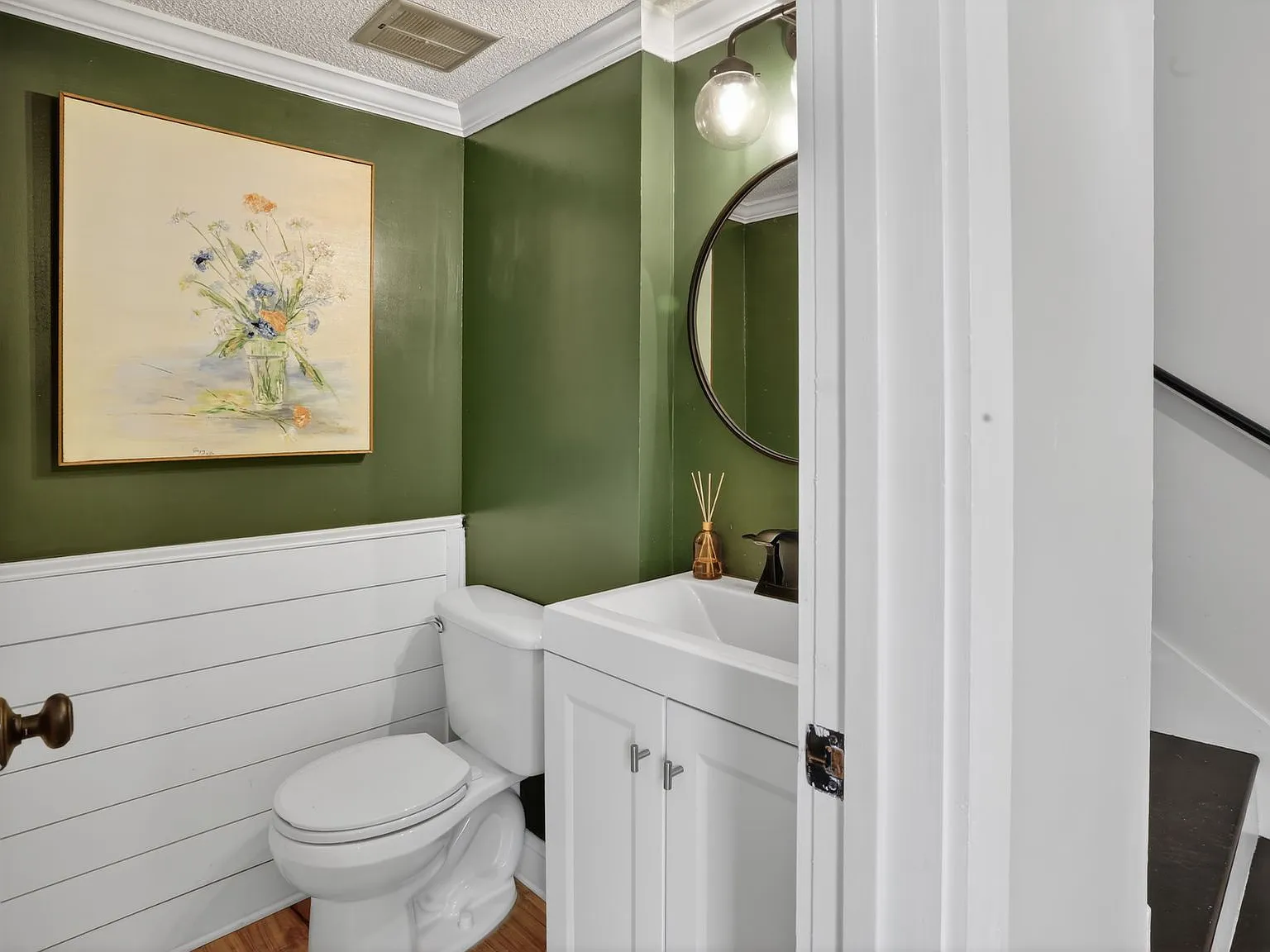 2 bed, 2.5 bath, 1320 sqft, $2,450 — Photo 3