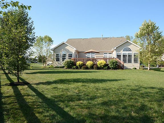 2nd image of 4221 Lantana Dr