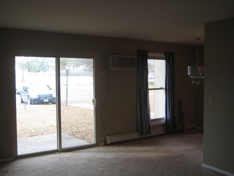 2nd image of 907 11th Ave S APT 1