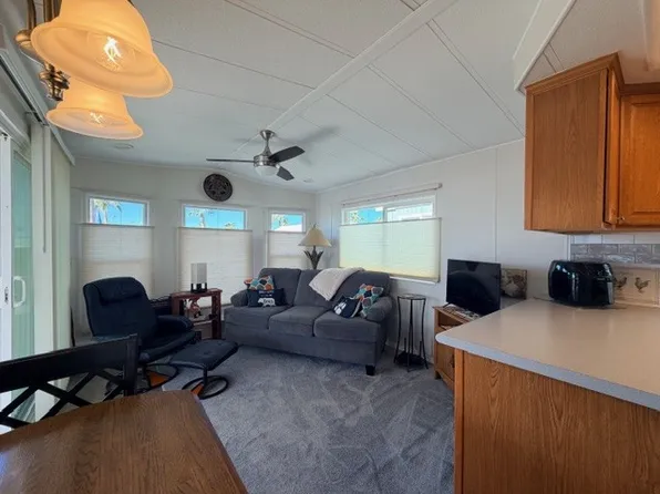 400 N Plaza Dr #291, Apache Junction, AZ 85120