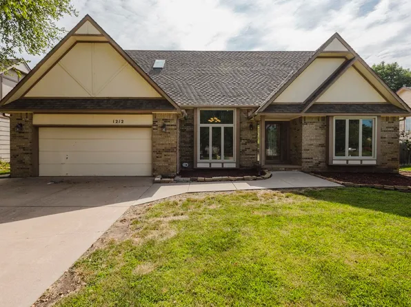 1212 N Coachhouse Rd, Wichita, KS 67235
