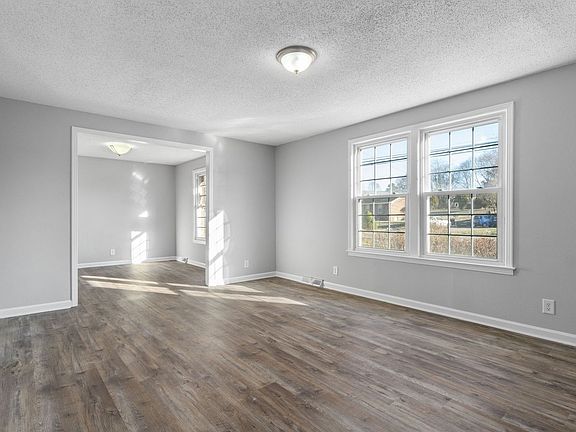 4th image of 506 Overton Dr