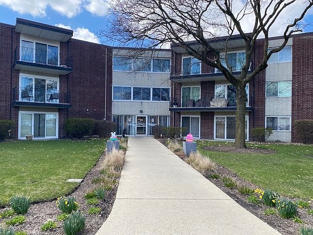 1st image of 2800 Maple Ave APT 16B