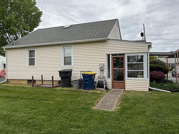 3rd image of 232 Lotus St