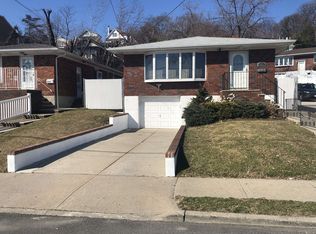 881 Richmond Rd, Staten Island, NY 10304