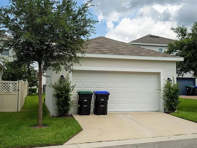 14747 Magnolia Ridge Loop — Photo 36