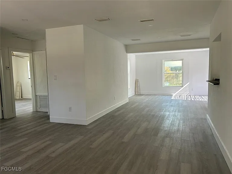 3835 Arlington St — Photo 17