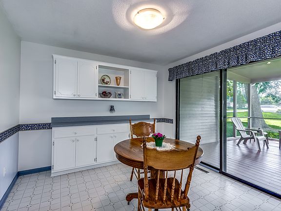 4th image of 12240 Allen Dr