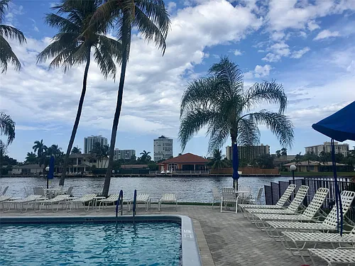 6407 Bay Club Dr #1 Photo 1