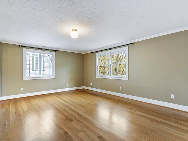 2605 NE 35th Ave — Photo 24