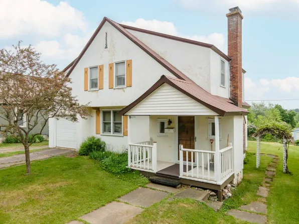 14 N 7th Ave, Iron River, MI 49935