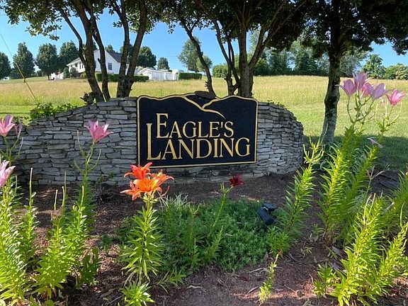2nd image of 4013 Eagles Nest Dr