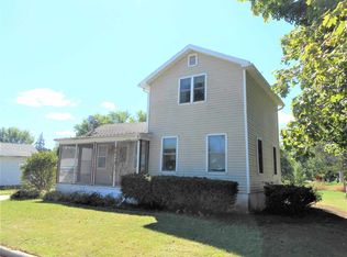 236 E Huron St, Omro, WI 54963