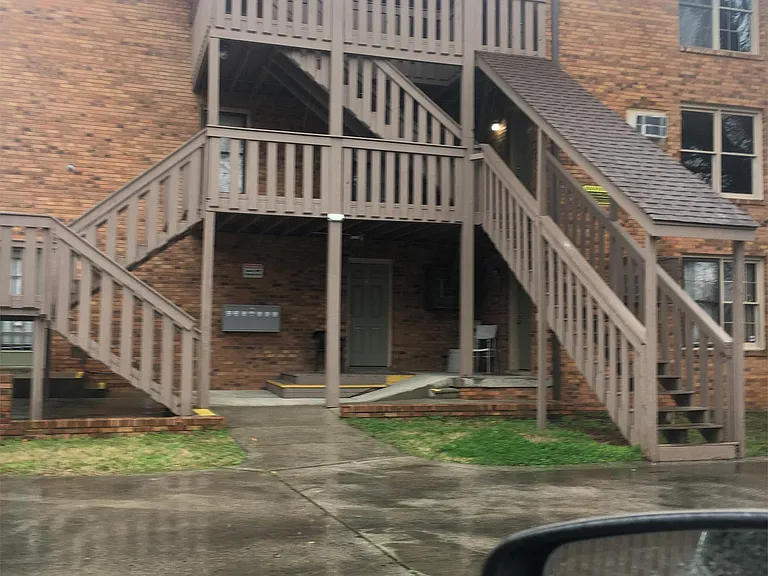 800 Hundley Dr NW — Photo 4