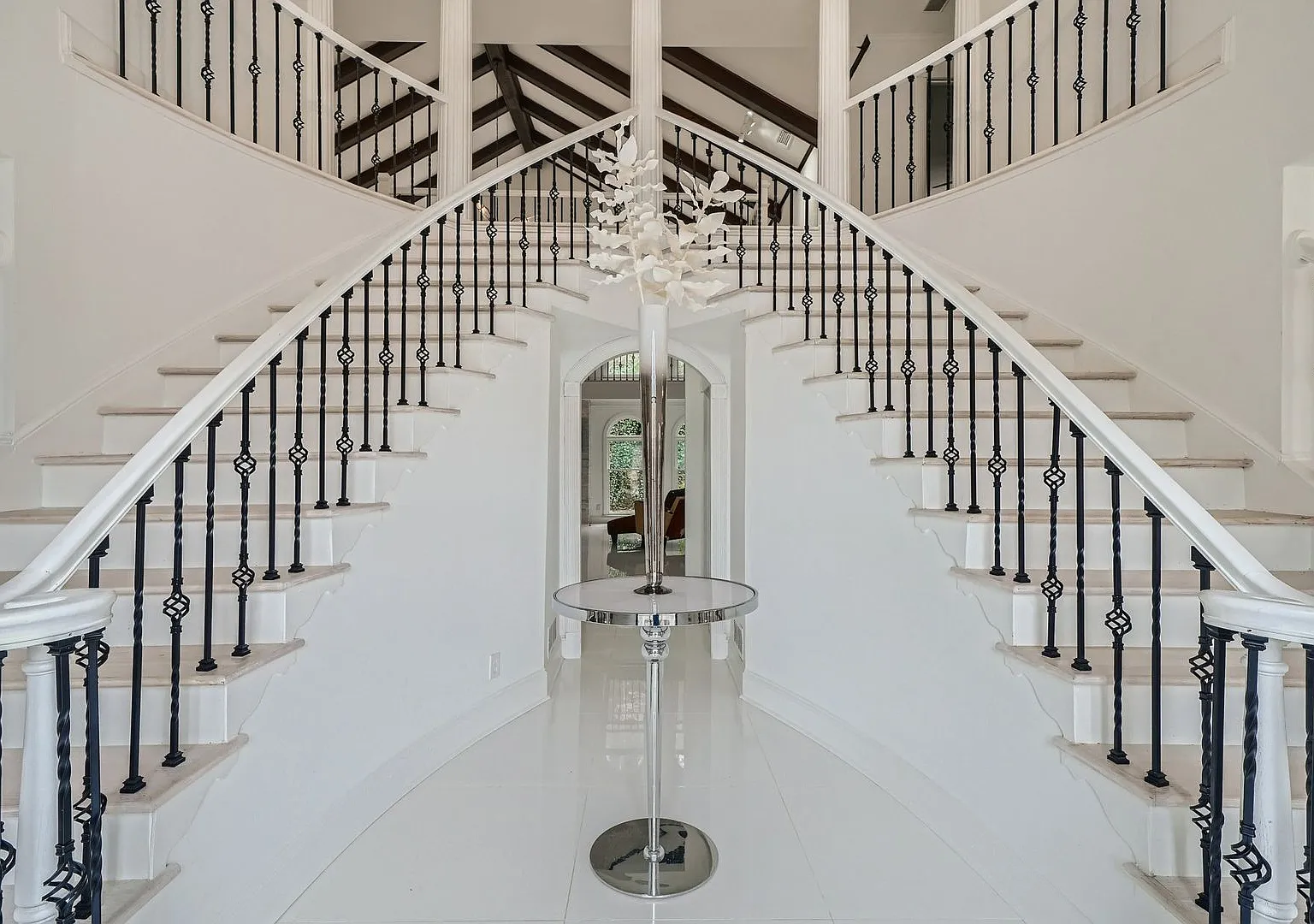 Furnished Estate Home - Double Curved Stairway - Marble Floors - Waterfall Island — Photo 1