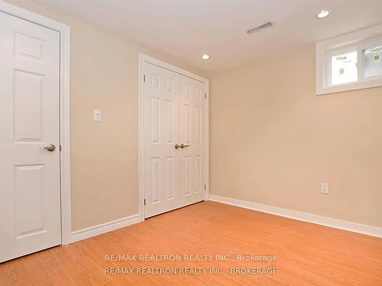 2 Callahan Rd #LOWER — Photo 7