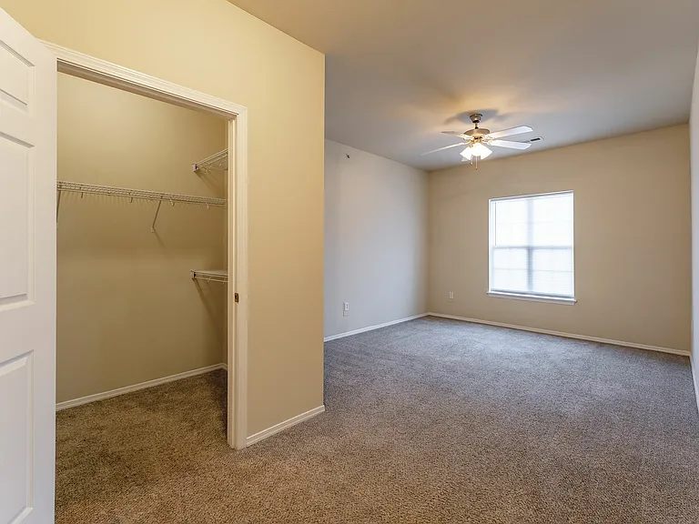 Coryell Courts Apartments — Photo 47