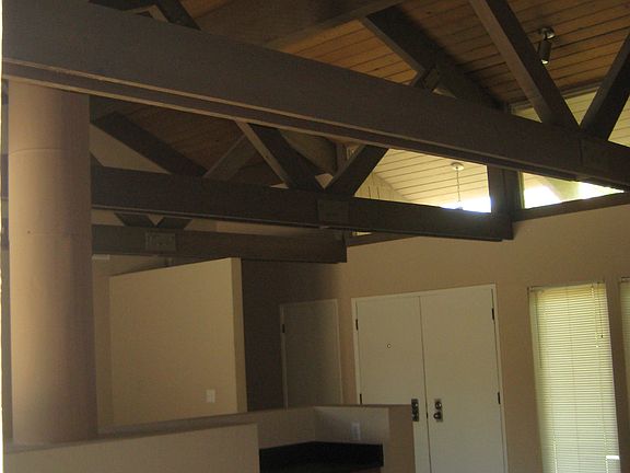 5th image of 3423 Meade Dr