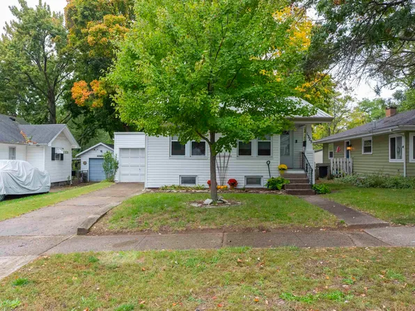 1325 S 31st St, South Bend, IN 46615