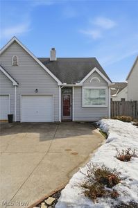 23265 Wainwright Ter, Olmsted Falls, OH, 44138